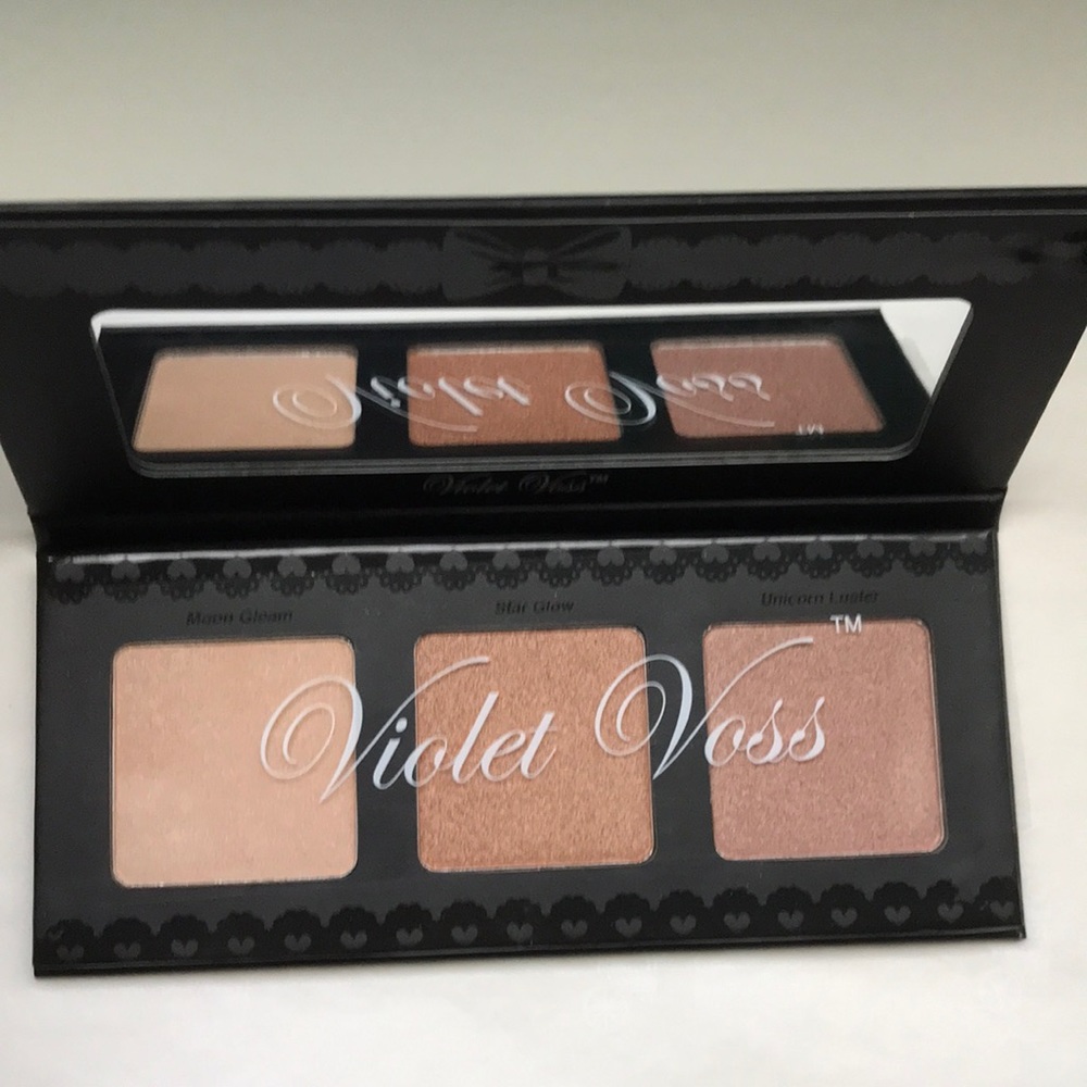 Violet Voss pro highlighting powders